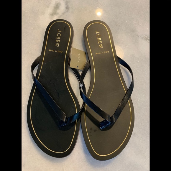 J. Crew Shoes - JCrew leather flat flip flop J. Crew Shoes - JCrew leather flat flip flop